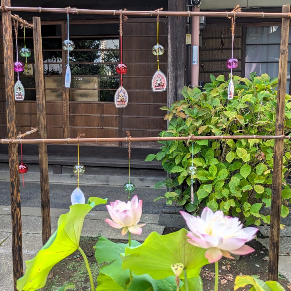 やにゃか不動尊の風鈴